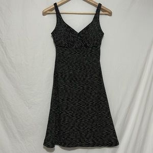 Prana Black Dress Size Small Built In Bra Stripes Sleeveless Outdoor Activewear